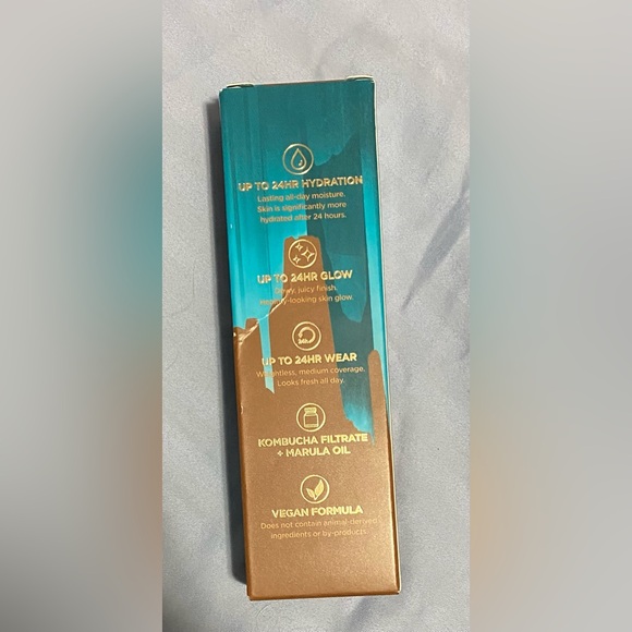 Urban Decay Stay Naked Hydro Maniac Tinted Glow Hydrator in 80 Deep - Picture 2 of 3